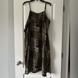 Vintage Green and Black Patterned Dress